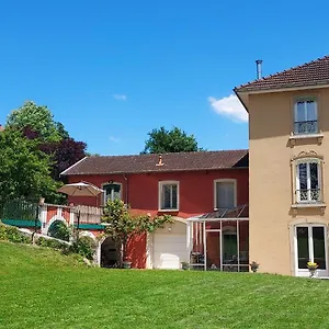  Hébergement de vacances Maison Letrat